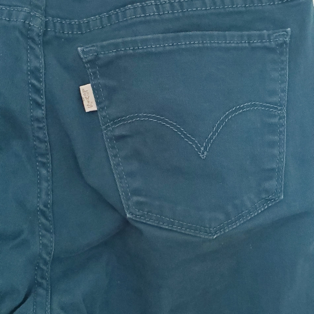 Levi Jeans - Picture 5 of 8